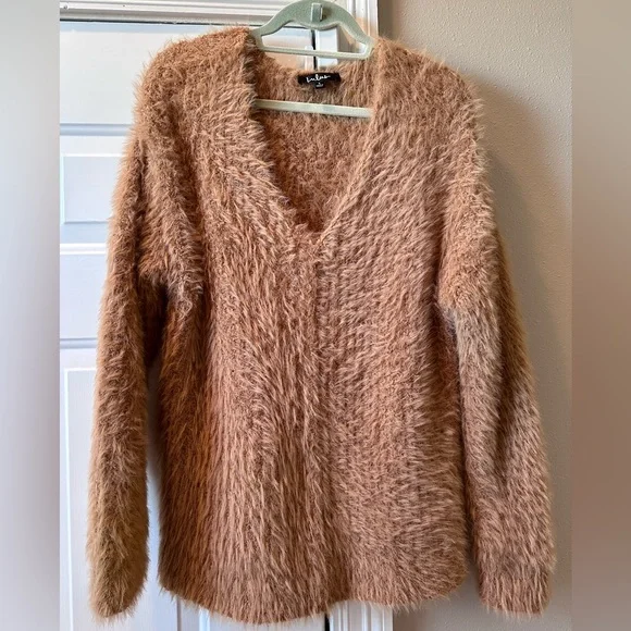 Tan Fuzzy Knit Oversized Sweater, Sz L - Picture 5 of 6